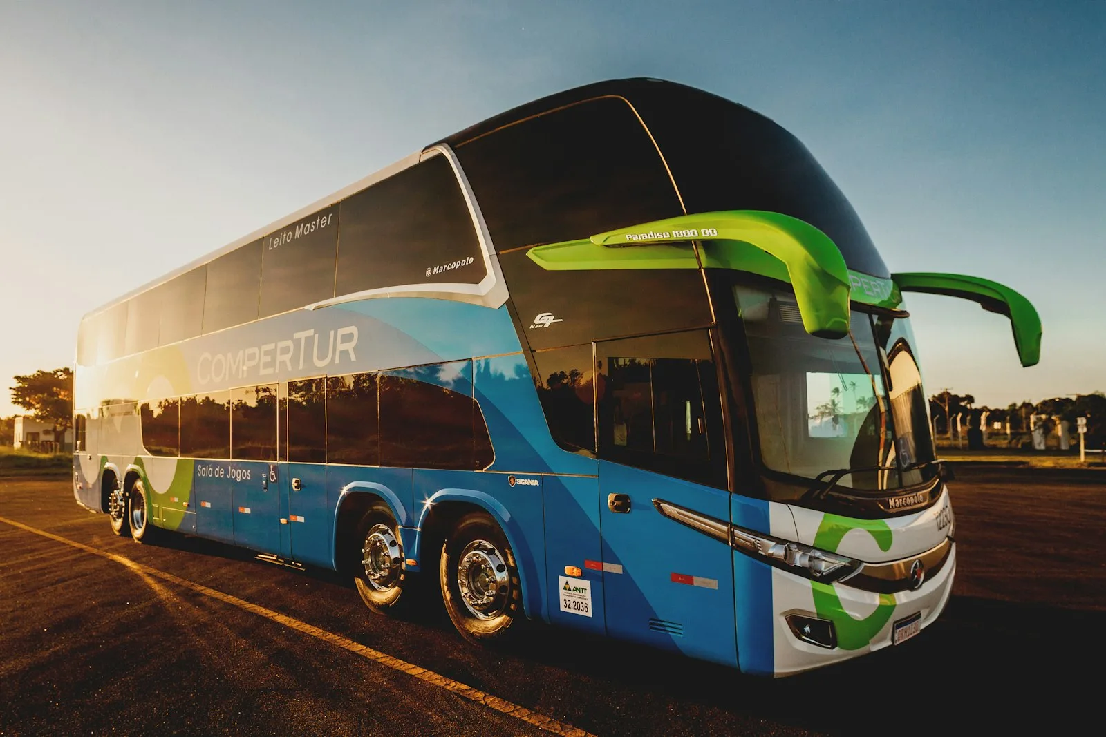 Bas show coach photograph